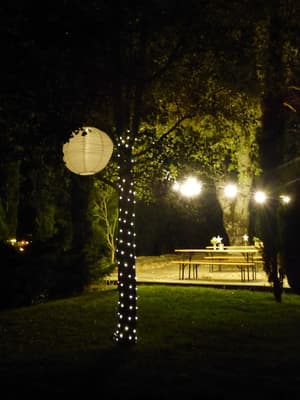 thumbnail: Outdoor dining