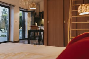 thumbnail: Interior detail