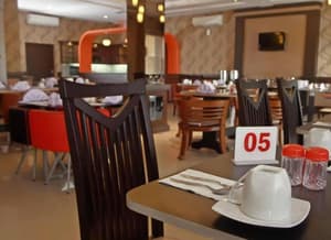 thumbnail: Restaurant