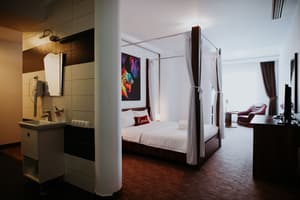 thumbnail: Living area
