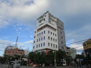 thumbnail: Exterior