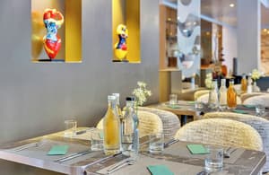 thumbnail: Restaurant