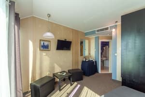 thumbnail: Living area