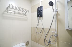 thumbnail: Bathroom shower