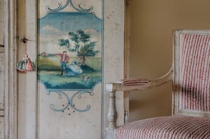 thumbnail: Interior detail