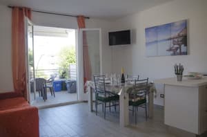 thumbnail: In-room dining