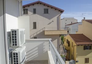 thumbnail: Balcony
