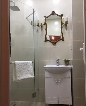 thumbnail: Bathroom sink
