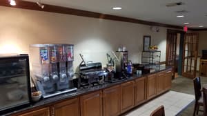 thumbnail: Breakfast area