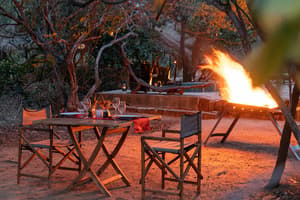 thumbnail: Outdoor dining