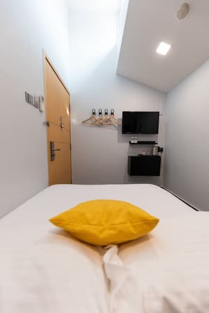 thumbnail: Room
