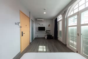 thumbnail: Room