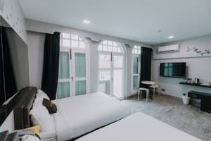 thumbnail: Room