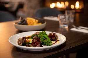 thumbnail: Restaurant