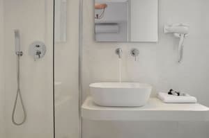 thumbnail: Bathroom sink