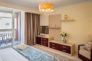 thumbnail: Interior