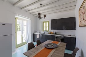 thumbnail: In-room dining