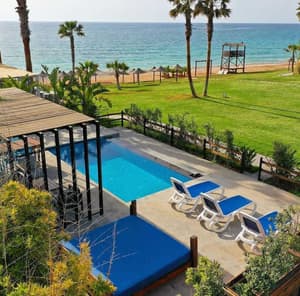 thumbnail: Outdoor pool
