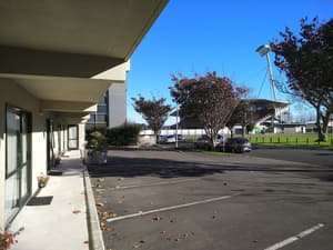 thumbnail: Exterior
