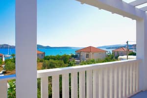 thumbnail: Balcony