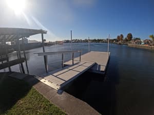 thumbnail: Exterior