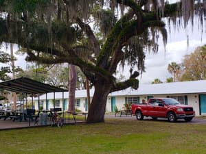 thumbnail: Property grounds
