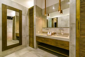 thumbnail: Bathroom sink