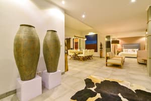 thumbnail: Interior