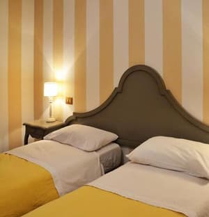 thumbnail: Interior detail