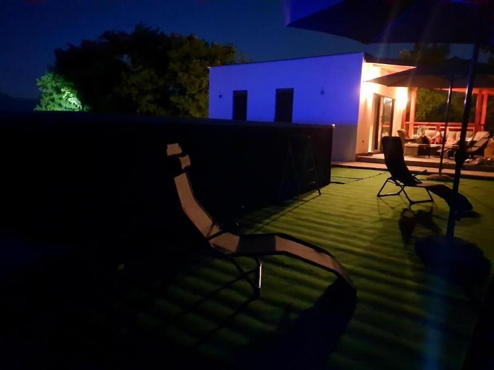 Sundeck