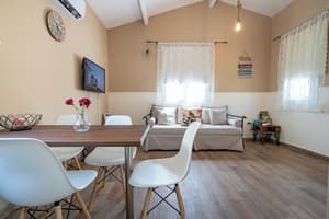 thumbnail: Living area