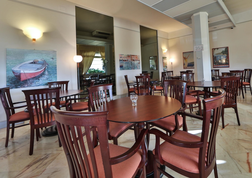 Restaurant-cafeteria