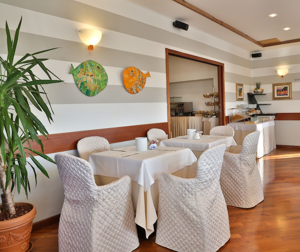 Restaurant-cafeteria