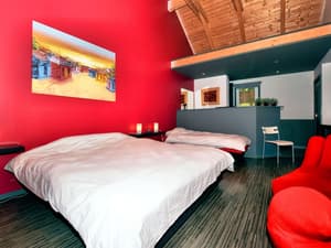 thumbnail: Room