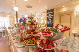 thumbnail: Breakfast buffet