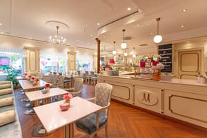 thumbnail: Cafe