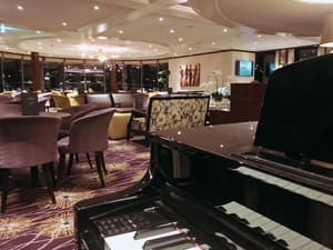 thumbnail: Lounge