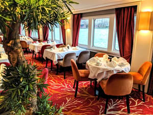 thumbnail: Restaurant