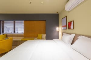 thumbnail: Room