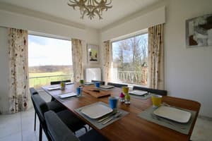 thumbnail: Dining