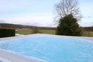 thumbnail: Pool