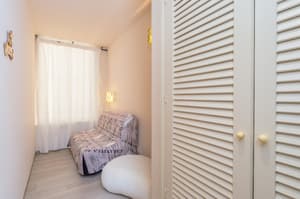 thumbnail: Interior