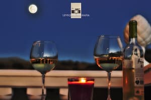thumbnail: Outdoor dining