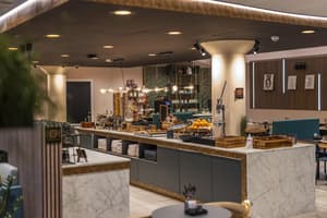 thumbnail: Breakfast area
