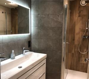 thumbnail: Bathroom