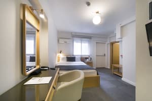 thumbnail: Reception
