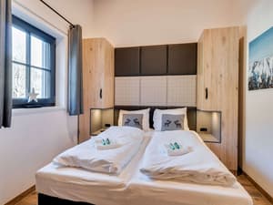 thumbnail: Interior