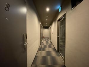 thumbnail: Hallway