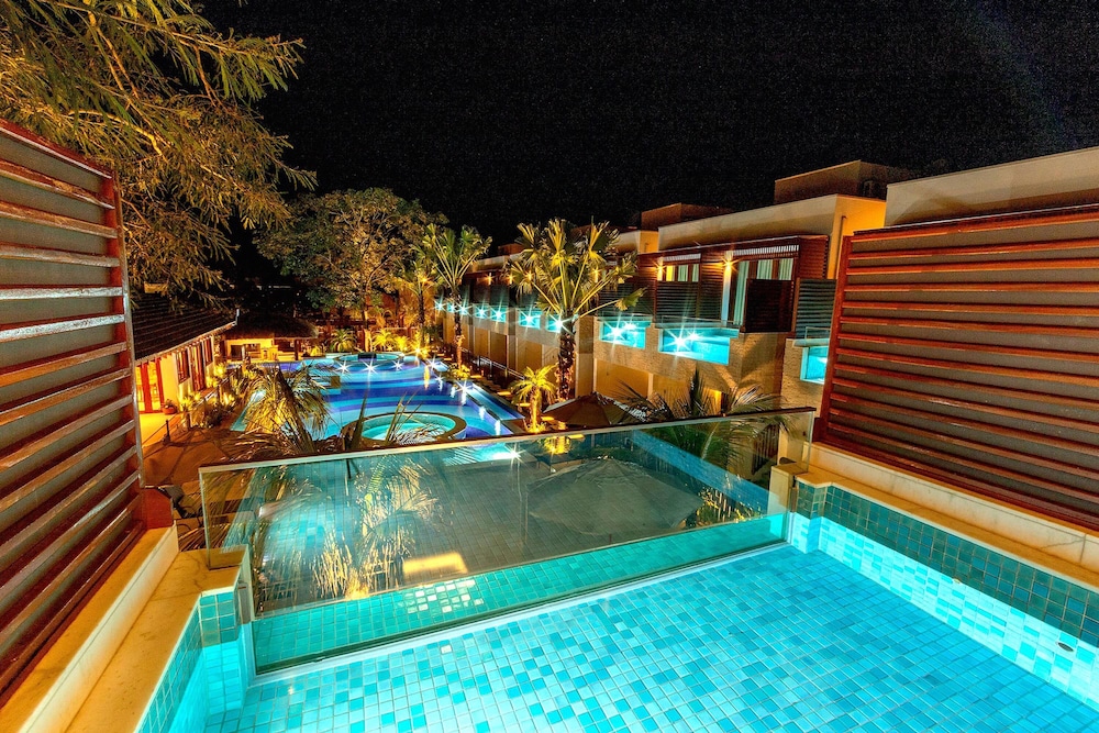 Private pool