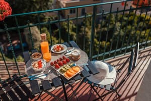 thumbnail: Balcony